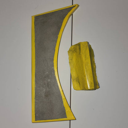 Yellow Curved Ledge & Small Barrier