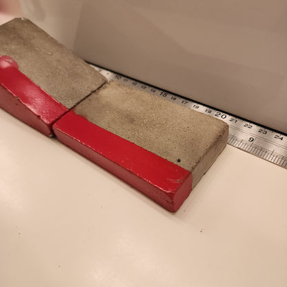 Red Raised Ledge